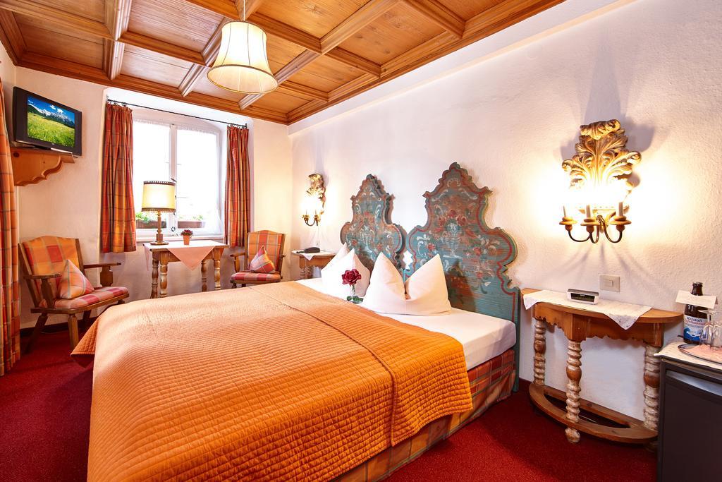 Alpenrose Hotel Mittenwald Buitenkant foto